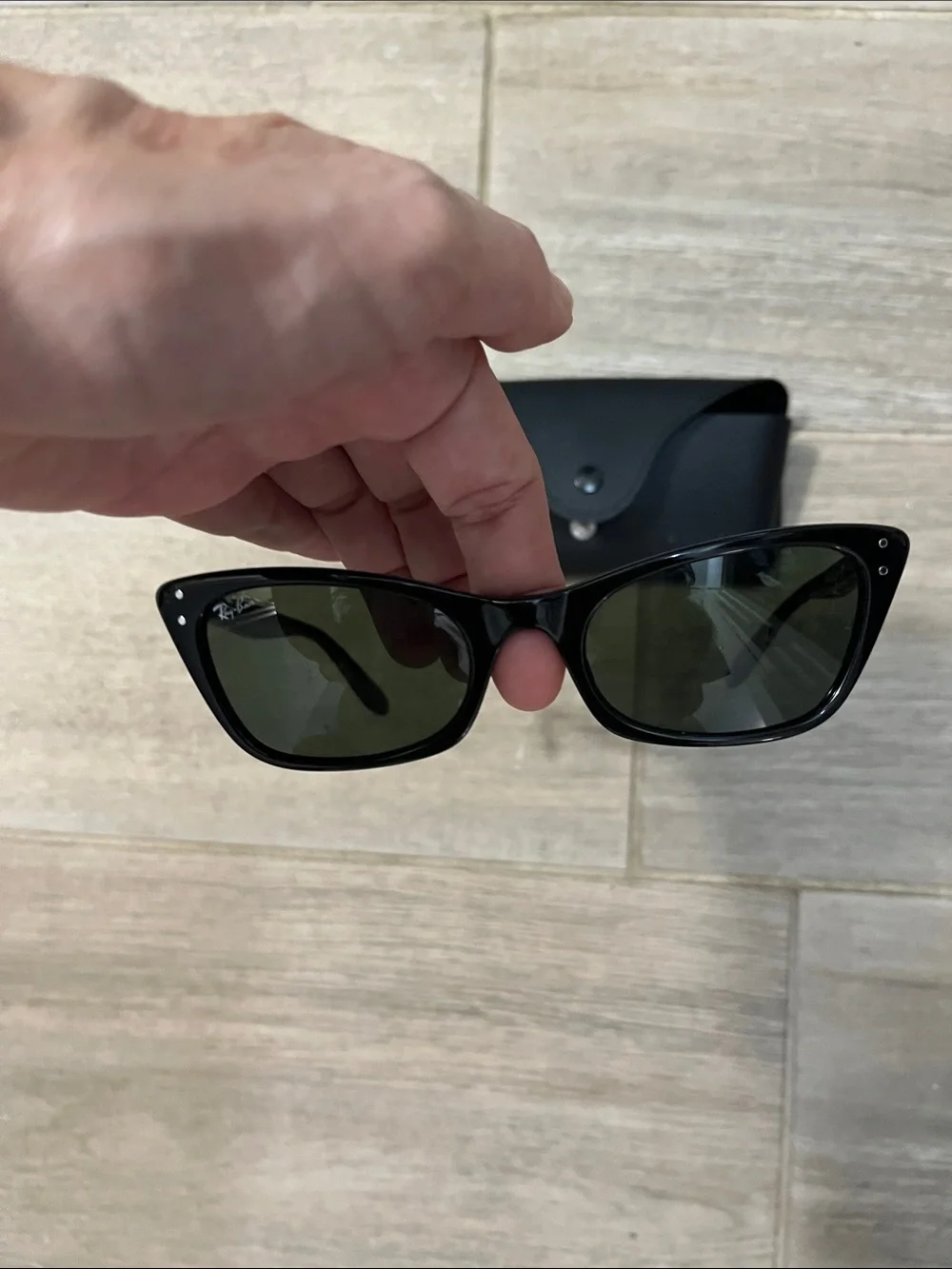 Ray-Ban all black Lady Burbank - Picture 3 of 9